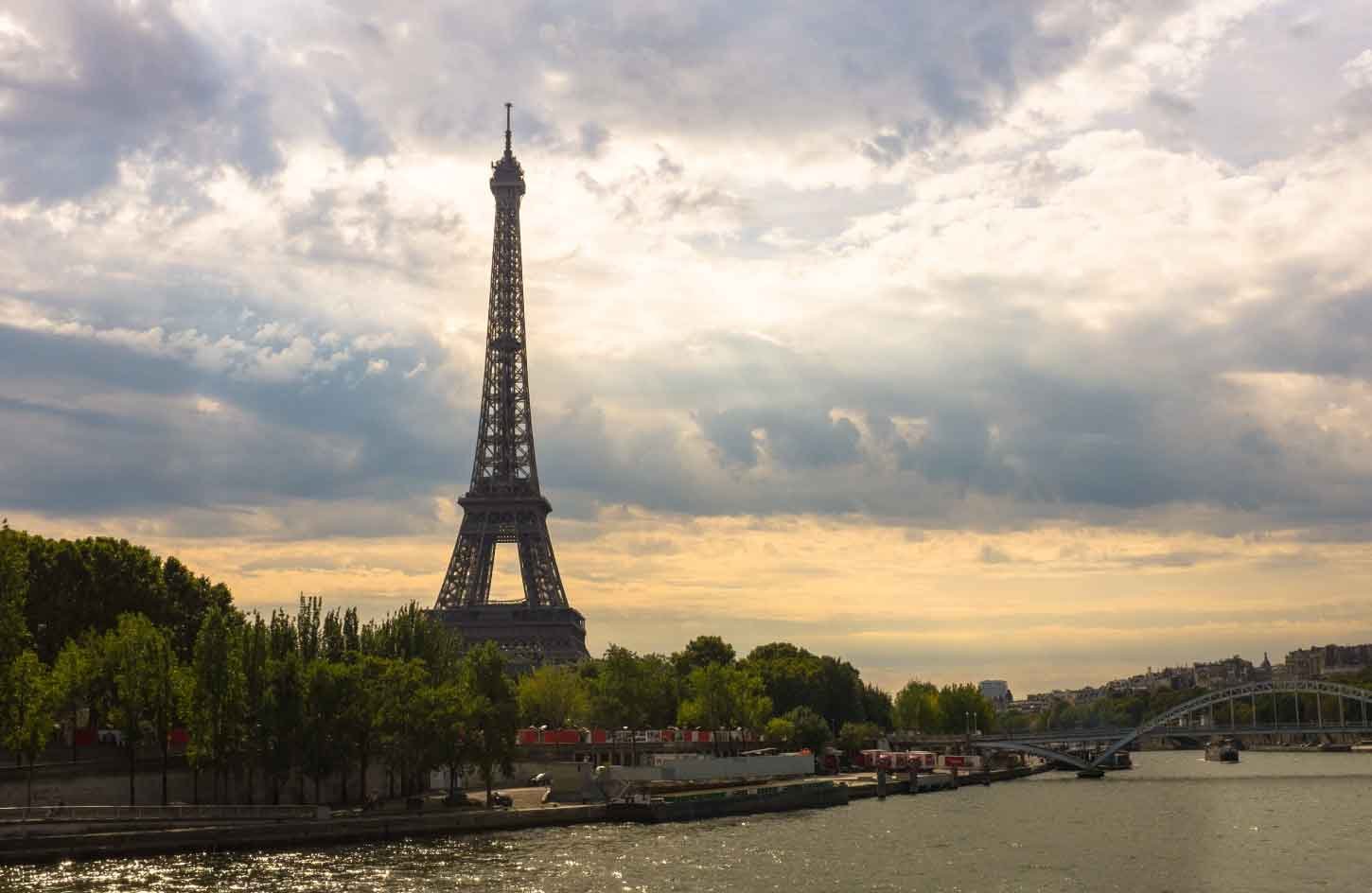 Virkauf DMC ( Eiffel Tower)