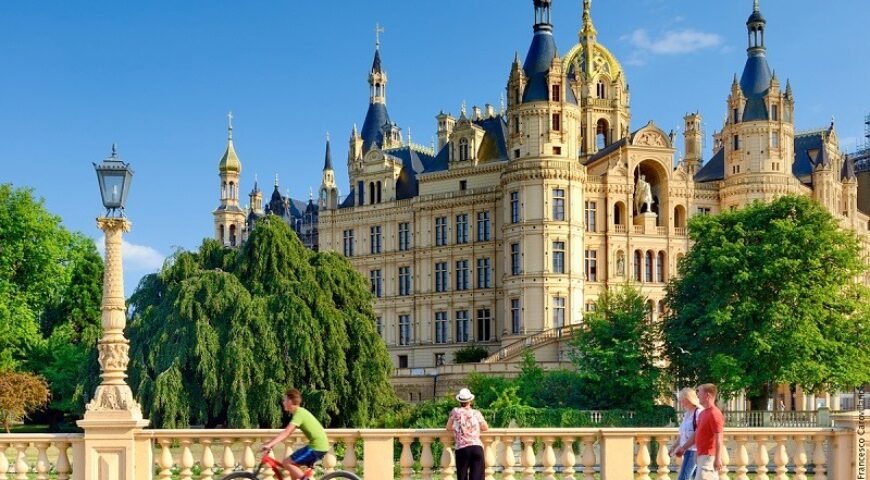 Germany DMC in Kuwait – Castles & Cities Tour Partner