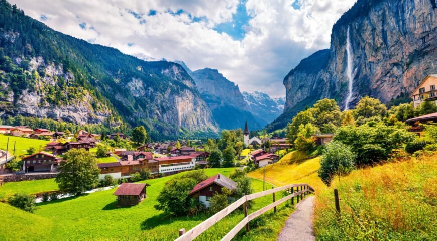 Scenic Europe Coach Itineraries for B2B in Kuwait